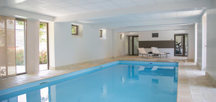 Piscine cubierta climatizada