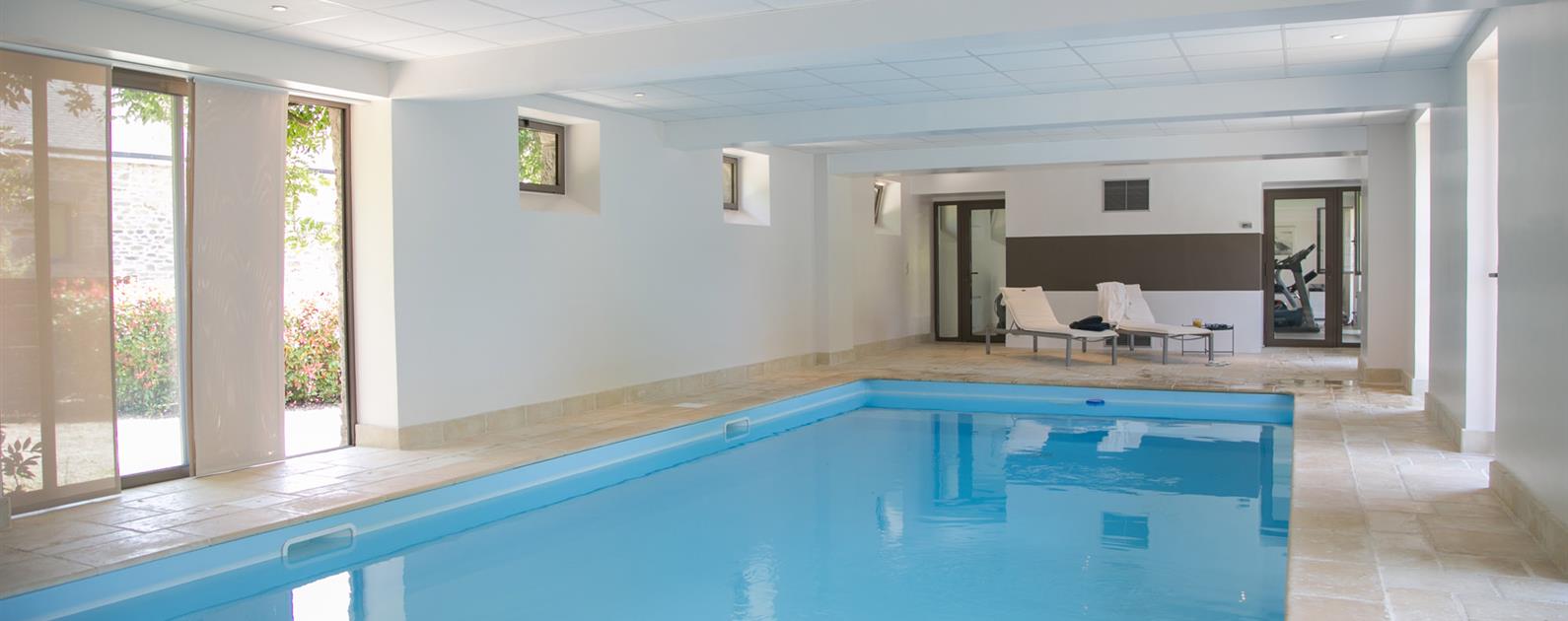 Piscine cubierta climatizada